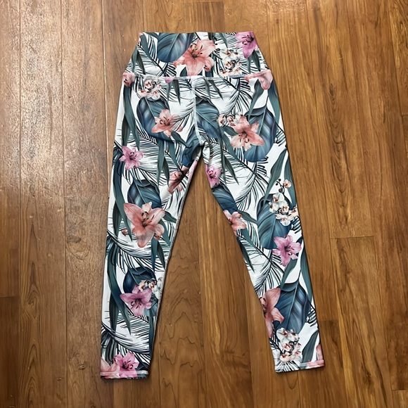Evolution and Creation Size Medium Floral Pattern Leggings - Picture 3 of 3